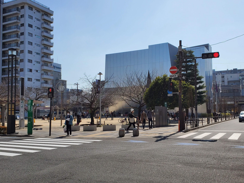 緑町公園　徒歩3分