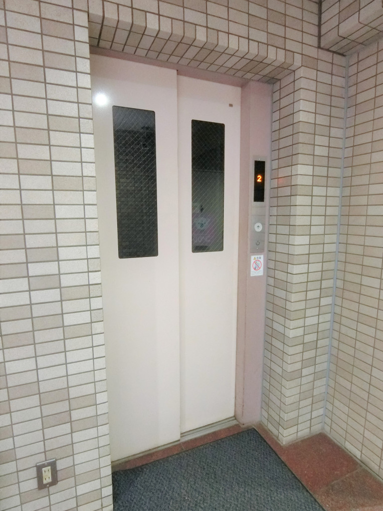 エレベーター有り