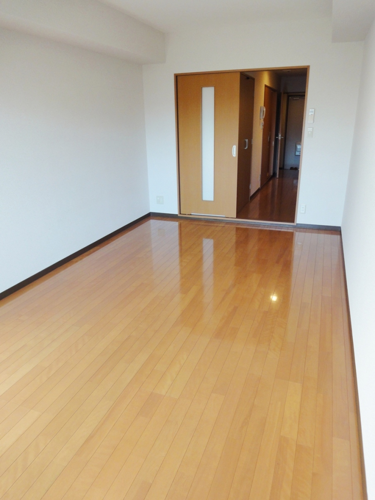 ソファーもベッドも楽々配置♪    