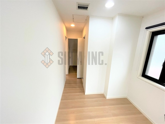 ２階倉庫（書斎）