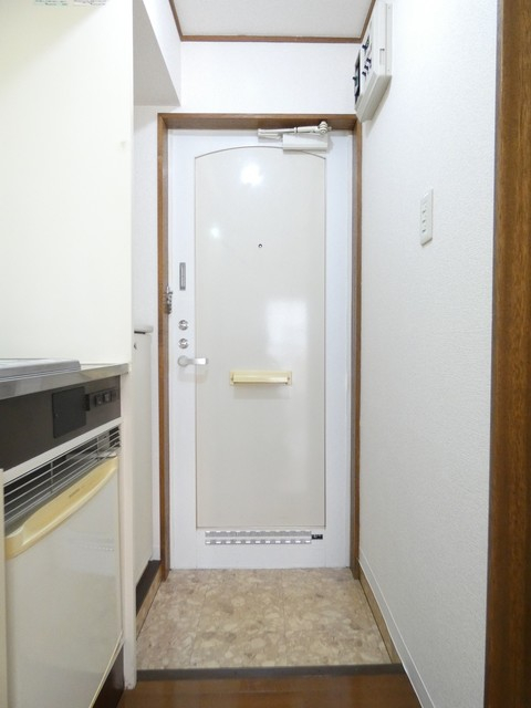 玄関より