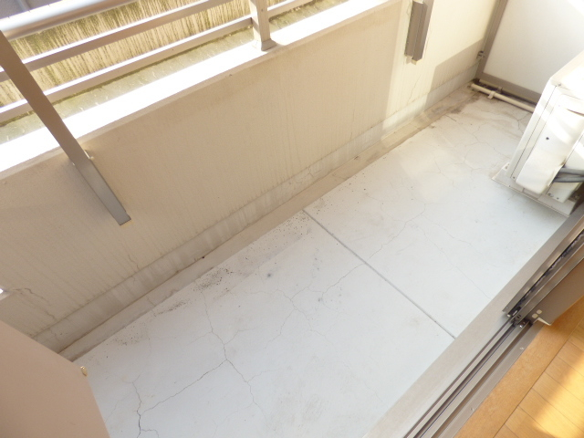 バルコニーも二面有ります