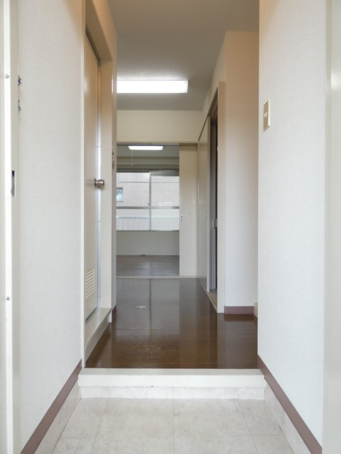 玄関から