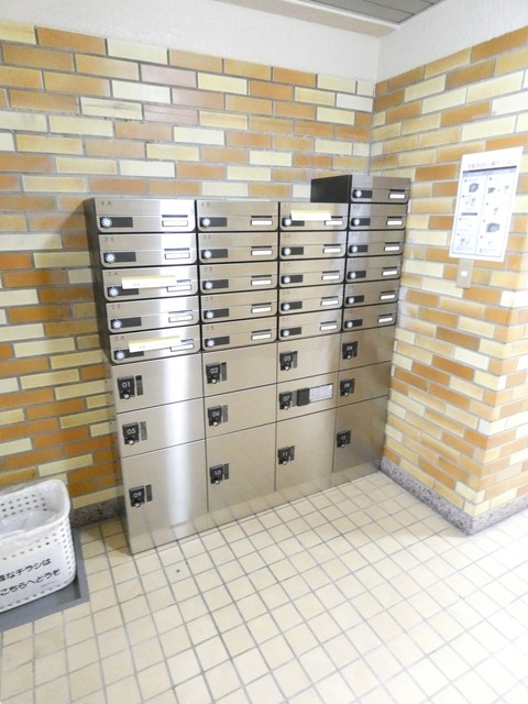 集合ポスト、宅配ボックス