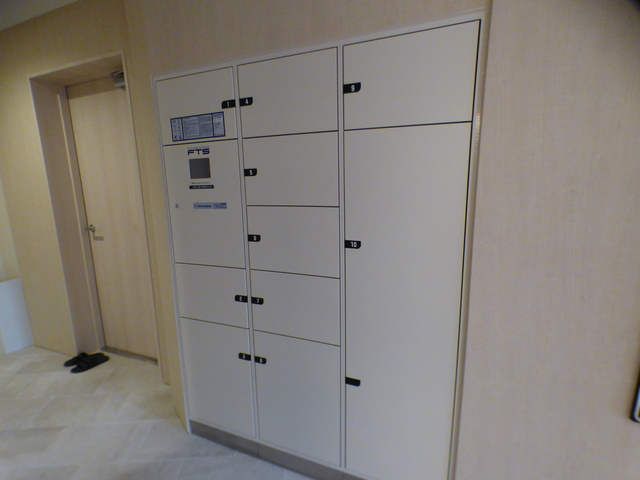 宅配BOX・ゴルフバックも収納可能