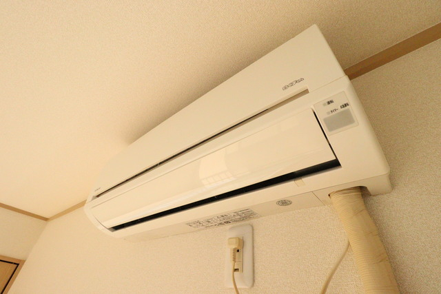 バルコニー側洋室エアコン！