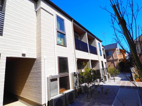 閑静な住宅地に建つ賃貸物件