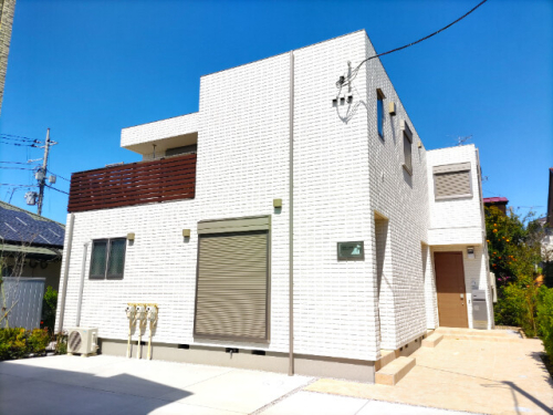 落ち着いた住環境の暮らしやすい立地です。