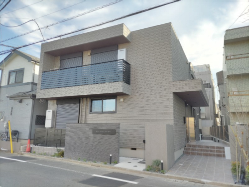 外壁タイル張りの旭化成新築物件