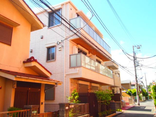 駅近で買い物にも便利な立地