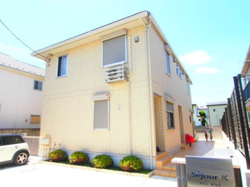 閑静な住宅地に佇む賃貸物件