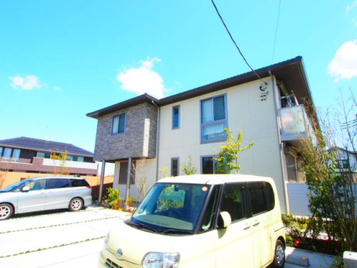 開放的な敷地。セコム搭載の安心物件です。