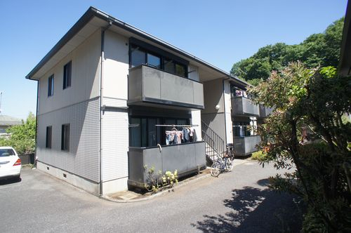 安心と実績の積水ハウス施工です。閑静な住環境で子育てしてみませんか？敷地内駐車場もございます。