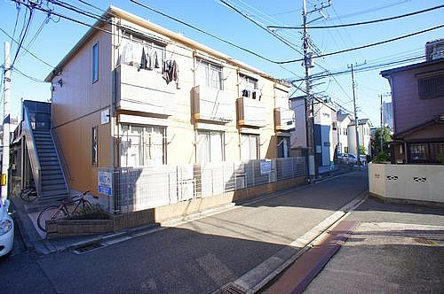 積水ハウスの賃貸住宅シャーメゾンです。閑静な住環境でとても住み易いです。