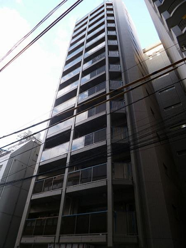 クレイシア新宿の外観